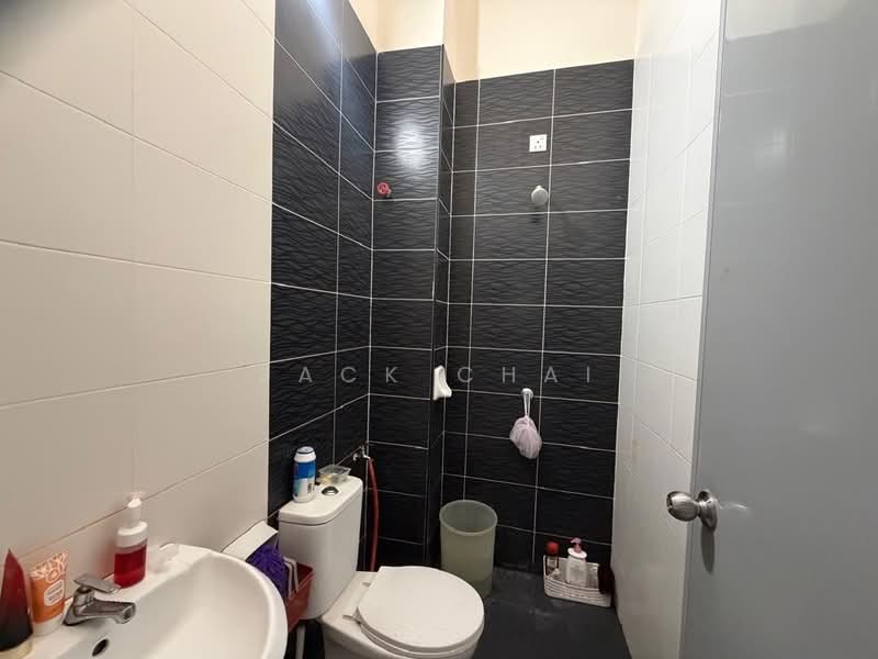 1-storey Terraced House for Sale in Bandar Putra (Kulai) - Jack Chai - PropertyGuru.com.my