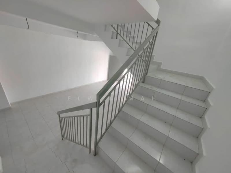 2-storey Terraced House for Sale in Taman Kundang Jaya (Rawang) - Elwin Mah - Interior - PropertyGuru.com.my