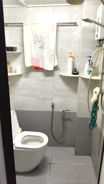 Pangsapuri untuk Dijual di Sri Cempaka (Puchong Jaya) - Tan Bee Choo - Bathroom - PropertyGuru.com.my