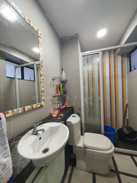 Condominium for Sale at Tropika Paradise Condominium - Christina Lesslar - Bathroom - PropertyGuru.com.my