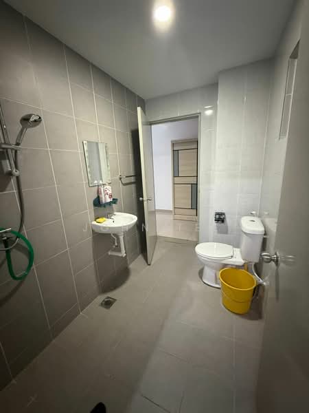 Pangsapuri untuk Disewa di The Venus (Pangsapuri Sejati) - John Tee - Bathroom - PropertyGuru.com.my