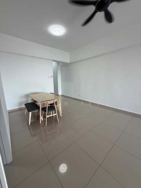 Pangsapuri untuk Disewa di The Venus (Pangsapuri Sejati) - John Tee - Dining Room - PropertyGuru.com.my