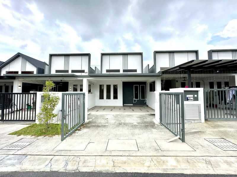 1-storey Terraced House for Sale in Dengkil (Selangor) - Rohani Daud - Exterior - PropertyGuru.com.my