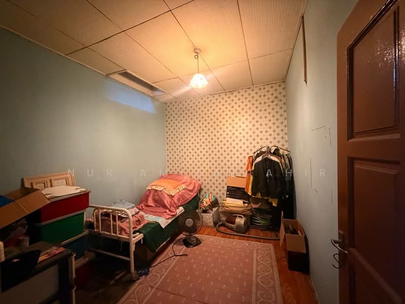 1-storey Terraced House for Sale in Seksyen 18 (Shah Alam) - Nur Amita Tahir - Bedroom - PropertyGuru.com.my