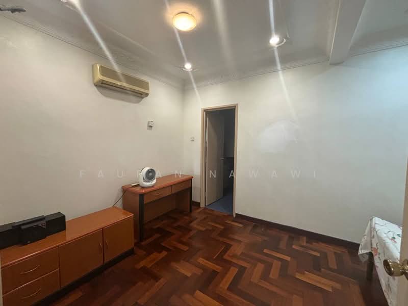 2.5-storey Terraced House for Sale in Shah Alam (Selangor) - Fauran Nawawi - PropertyGuru.com.my