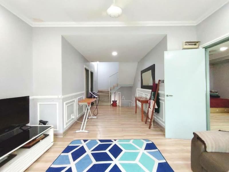 Rumah Teres 3 Tingkat untuk Dijual di Kajang (Selangor) - Mohd Faizal - Living Room - PropertyGuru.com.my