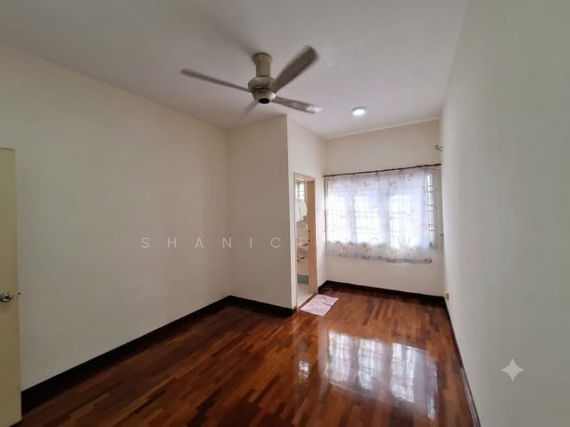 Rumah Teres 2-Tingkat untuk Dijual di Bandar Puteri Puchong (Puchong) - Shanice Low - Bedroom - PropertyGuru.com.my