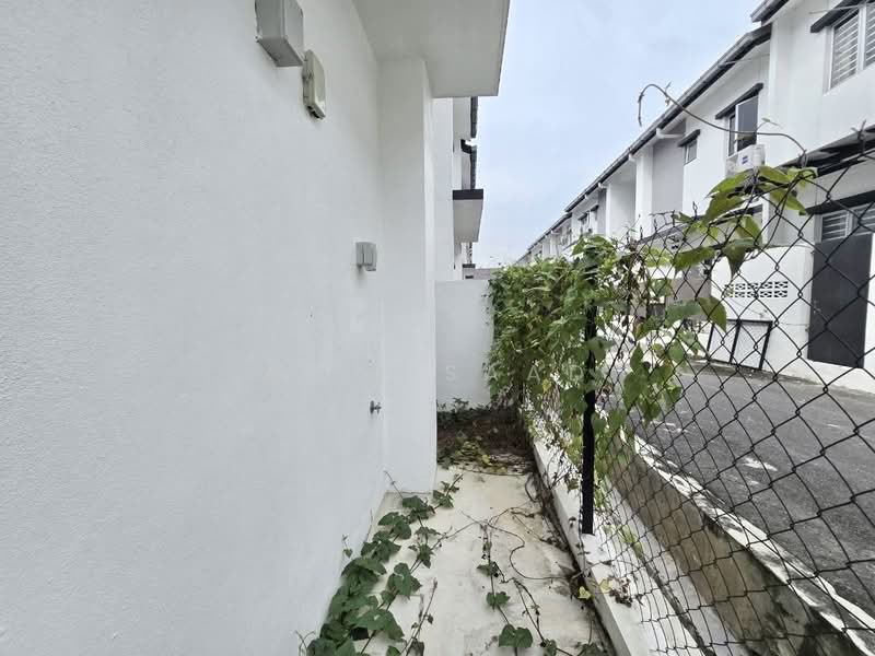 Rumah Teres 2 Tingkat untuk Dijual di Semenyih (Selangor) - Alif Saad - PropertyGuru.com.my