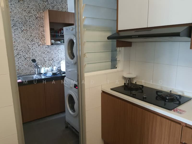 Kondominium untuk Disewa di Dwiputra Residences - Muhammad Taufeeq - Kitchen - PropertyGuru.com.my
