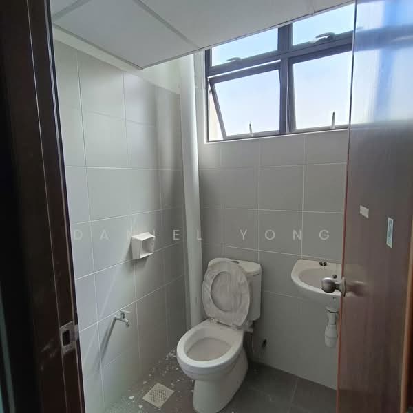 Rumah Teres 2 Tingkat untuk Dijual di Taman Bestari Perdana (Pasir Gudang) - Daniel Yong - Bathroom - PropertyGuru.com.my