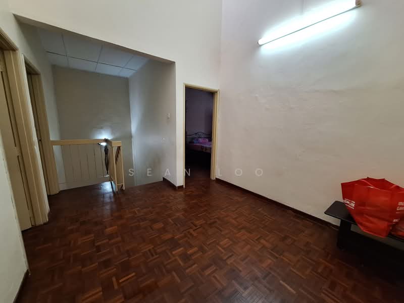 2-storey Terraced House for Sale in Taman Serdang Raya (Seri Kembangan) - Sean Loo - Interior - PropertyGuru.com.my