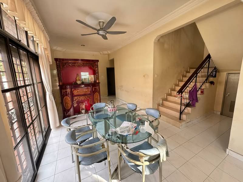 1.5-storey Terraced House for Sale in Taman Pelangi Indah (Ulu Tiram) - Sausa Lee - Dining Room - PropertyGuru.com.my