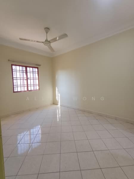 Apartment for Rent at Bayu Puteri - Allen Wong - Master Bedroom - PropertyGuru.com.my