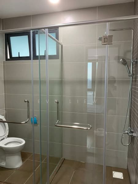 Servis Apartment untuk Disewa di Pacific Star - Eve Liew - Bathroom - PropertyGuru.com.my
