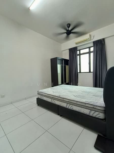 Service Residence for Rent at Sky Oasis Residence (Pangsapuri Oasis 1) - June Teo - Bedroom - PropertyGuru.com.my