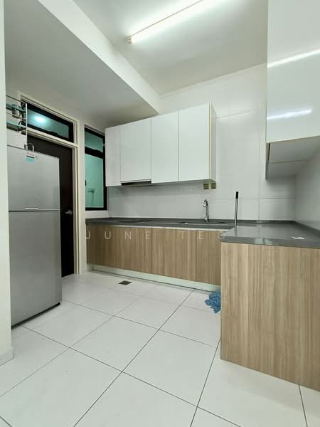 Service Residence for Rent at Sky Oasis Residence (Pangsapuri Oasis 1) - June Teo - PropertyGuru.com.my
