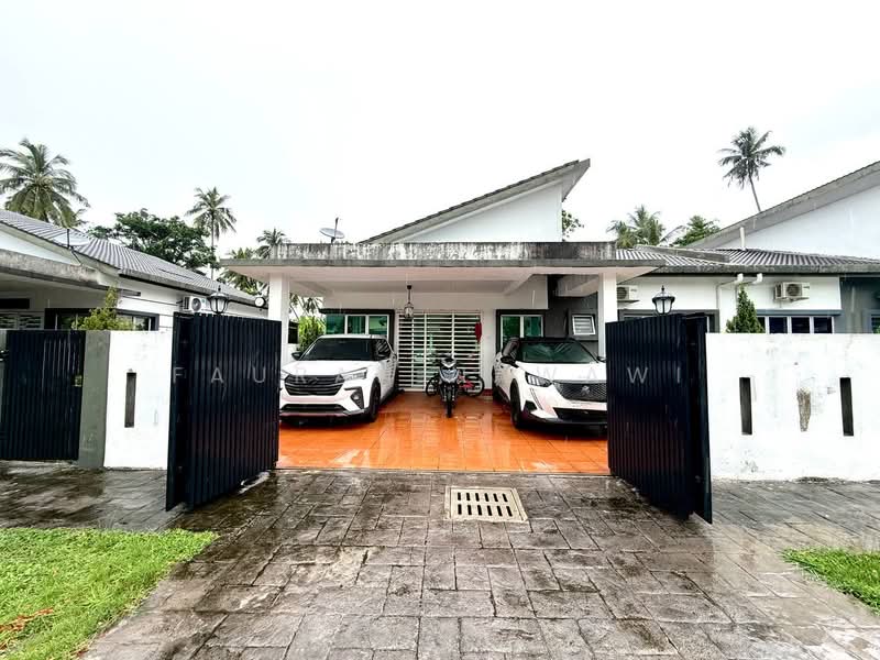 Semi-Detached House for Sale in Klang (Selangor) - Fauran Nawawi - PropertyGuru.com.my
