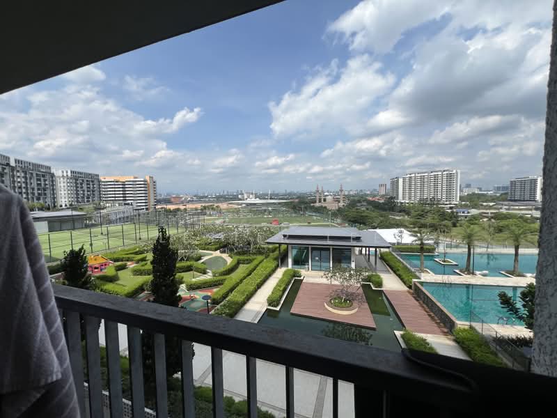 Servis Apartment untuk Dijual di Radia Residences - Lester Lee - Balcony - PropertyGuru.com.my