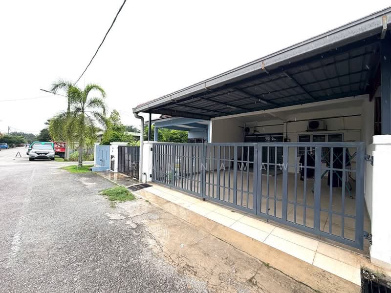 1-storey Terraced House for Sale in Klang (Selangor) - Fauran Nawawi - PropertyGuru.com.my