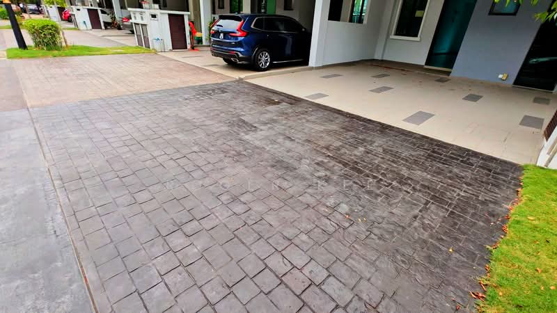 Rumah Teres 2 Tingkat untuk Dijual di Sepang (Selangor) - Roger Kee - Exterior - PropertyGuru.com.my