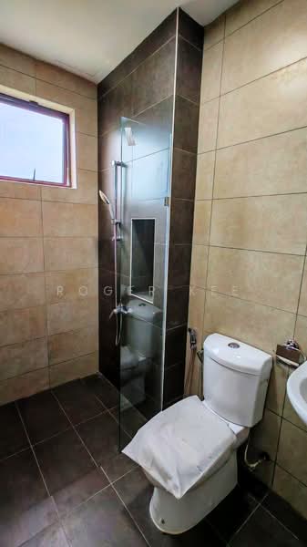 Rumah Teres 2 Tingkat untuk Dijual di Sepang (Selangor) - Roger Kee - Bathroom - PropertyGuru.com.my