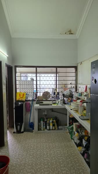 Rumah Teres 1 Tingkat untuk Dijual di Perling (Skudai) - Yucong . - Kitchen - PropertyGuru.com.my