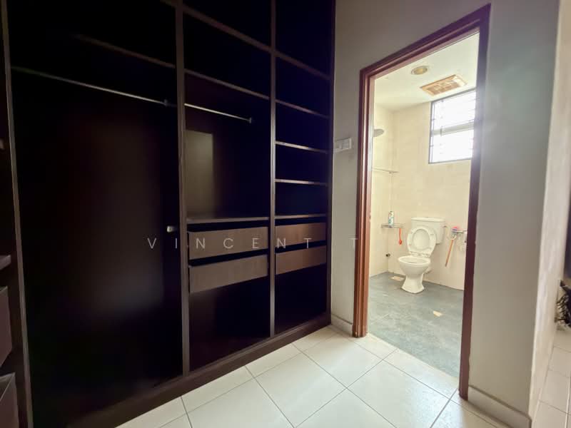 Rumah Teres 2 Tingkat untuk Dijual di Taman Kajang Impian (Kajang) - Vincent Tai - Bathroom - PropertyGuru.com.my