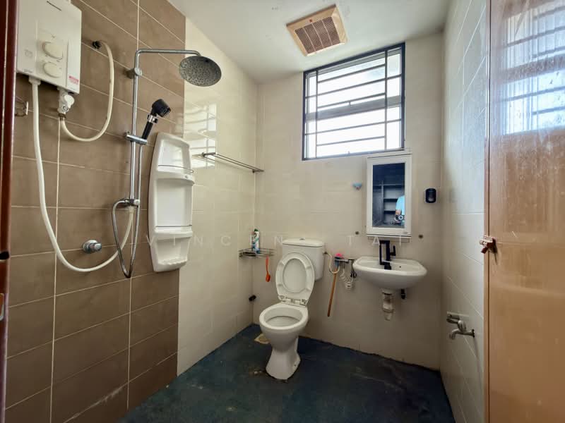 Rumah Teres 2 Tingkat untuk Dijual di Taman Kajang Impian (Kajang) - Vincent Tai - Bathroom - PropertyGuru.com.my