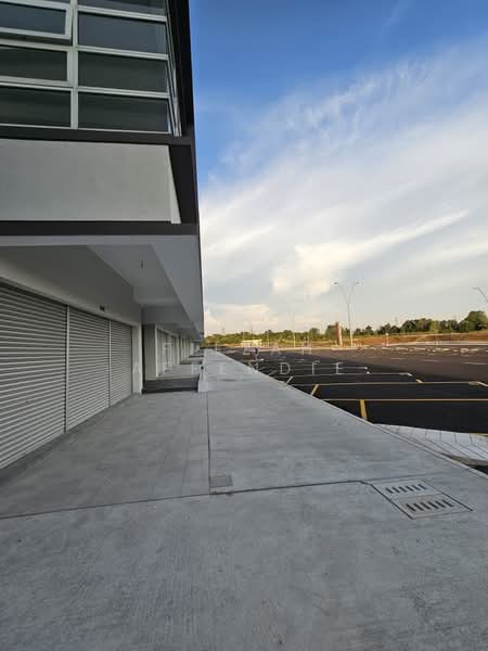 Shop / Office for Rent in Seksyen U16 (Shah Alam) - Filzah Affendie - Exterior - PropertyGuru.com.my