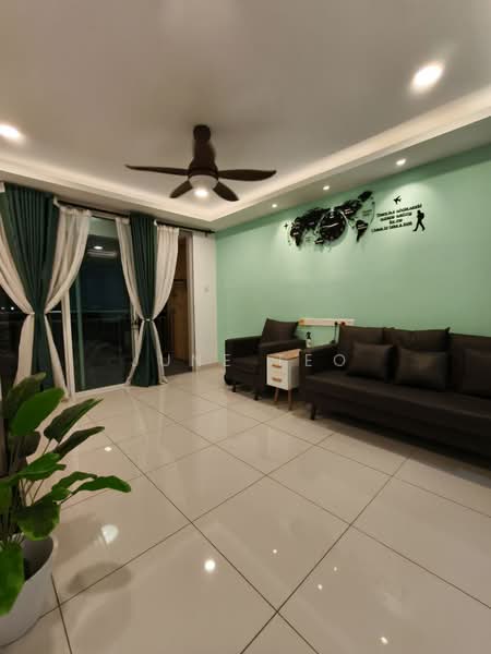 Servis Apartment untuk Disewa di KSL Residence @ Daya - June Teo - Living Room - PropertyGuru.com.my