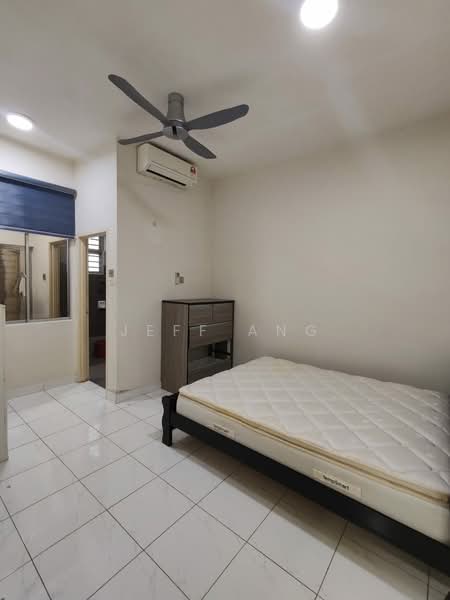2-storey Terraced House for Sale in Taman Perling (Perling) - Jeff Ang - Bedroom - PropertyGuru.com.my
