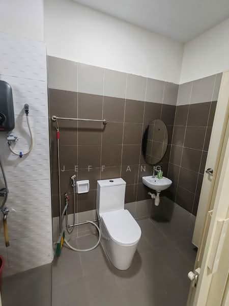 2-storey Terraced House for Sale in Taman Perling (Perling) - Jeff Ang - Bathroom - PropertyGuru.com.my