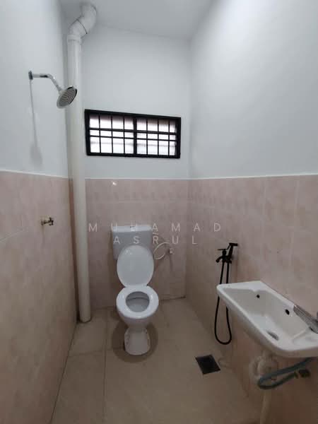 2-storey Terraced House for Sale in Taman Kota Masai (Pasir Gudang) - Muhamad Asrul - Bathroom - PropertyGuru.com.my