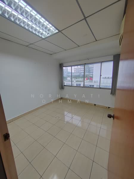 Office for Sale in Jalan Klang Lama (Old Klang Road) (Kuala Lumpur) - Norhayati Othman - Interior - PropertyGuru.com.my