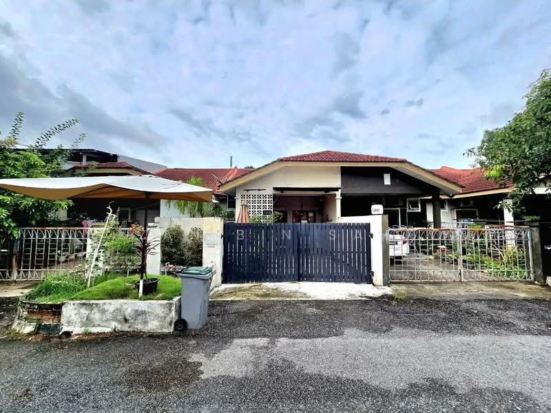 Rumah Teres 1 Tingkat untuk Dijual di Taman Nusari Bayu (Bandar Sri Sendayan) - Fauzan bin Sahrom - PropertyGuru.com.my