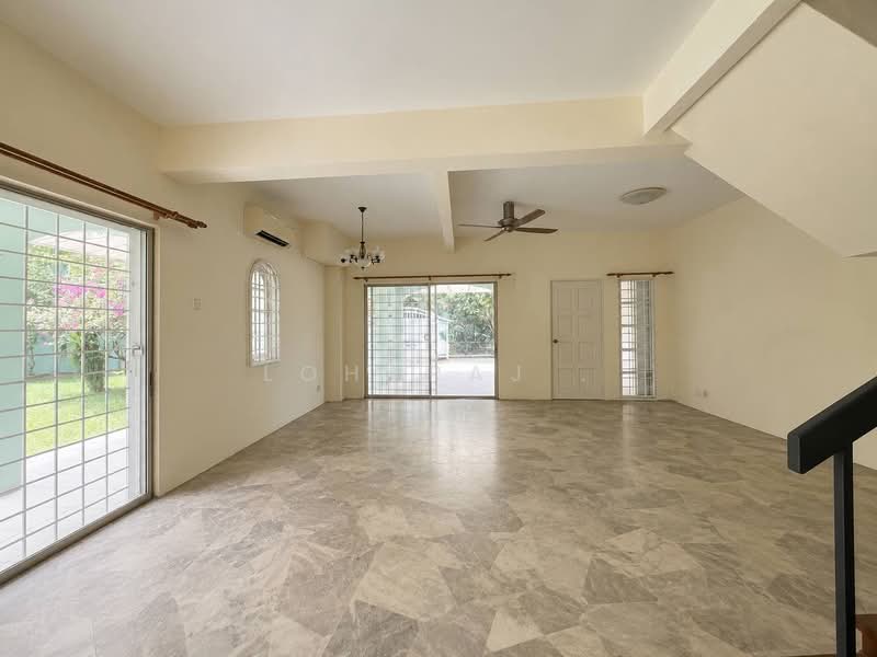 2-storey Terraced House for Sale in Taman Wawasan (Puchong) - Loharaj . - Living Room - PropertyGuru.com.my