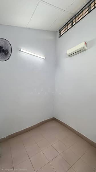 1-storey Terraced House for Sale in Bandar Rinching (Semenyih) - Zack Yahya - PropertyGuru.com.my