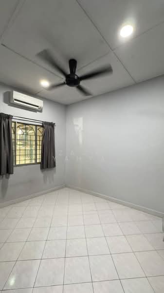 1-storey Terraced House for Sale in Bandar Rinching (Semenyih) - Zack Yahya - PropertyGuru.com.my