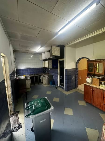 2-storey Terraced House for Sale in Taman Sri Putri (Skudai) - Han Yong Ang - Kitchen - PropertyGuru.com.my