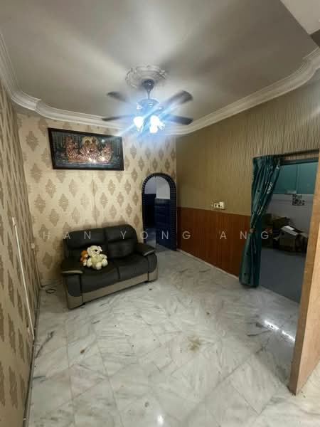 2-storey Terraced House for Sale in Taman Sri Putri (Skudai) - Han Yong Ang - Living Room - PropertyGuru.com.my