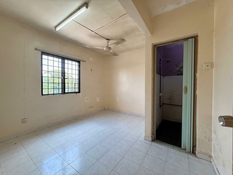 Pangsapuri untuk Dijual di Permai Apartment - CK Yap - PropertyGuru.com.my