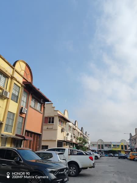 Kedai / Pejabat untuk Dijual di Seksyen 36 (Shah Alam) - Kelly Low - PropertyGuru.com.my