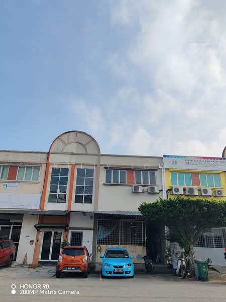Kedai / Pejabat untuk Dijual di Seksyen 36 (Shah Alam) - Kelly Low - PropertyGuru.com.my