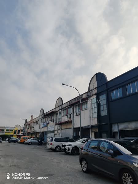 Kedai / Pejabat untuk Dijual di Seksyen 36 (Shah Alam) - Kelly Low - PropertyGuru.com.my
