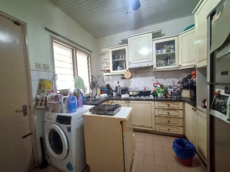 2-storey Terraced House for Sale in Usj 9 (Subang Jaya) - Fahana Rashid - Kitchen - PropertyGuru.com.my