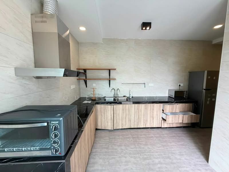 Rumah Kluster untuk Dijual di Taman Adda Heights (Tebrau) - Queenie Ng - Kitchen - PropertyGuru.com.my