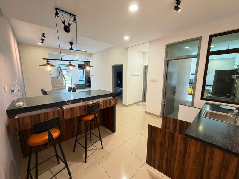 Rumah Kluster untuk Dijual di Taman Adda Heights (Tebrau) - Queenie Ng - Kitchen - PropertyGuru.com.my