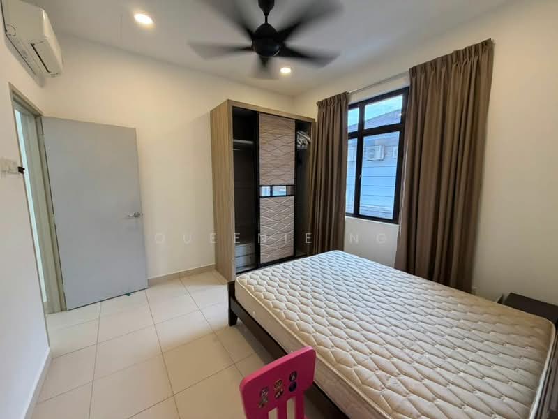 Rumah Kluster untuk Dijual di Taman Adda Heights (Tebrau) - Queenie Ng - Bedroom - PropertyGuru.com.my