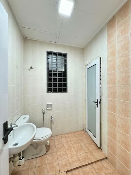 Rumah Teres 2-Tingkat untuk Dijual di Bukit Jelutong (Shah Alam) - Yasmin Sulaiman - Bathroom - PropertyGuru.com.my