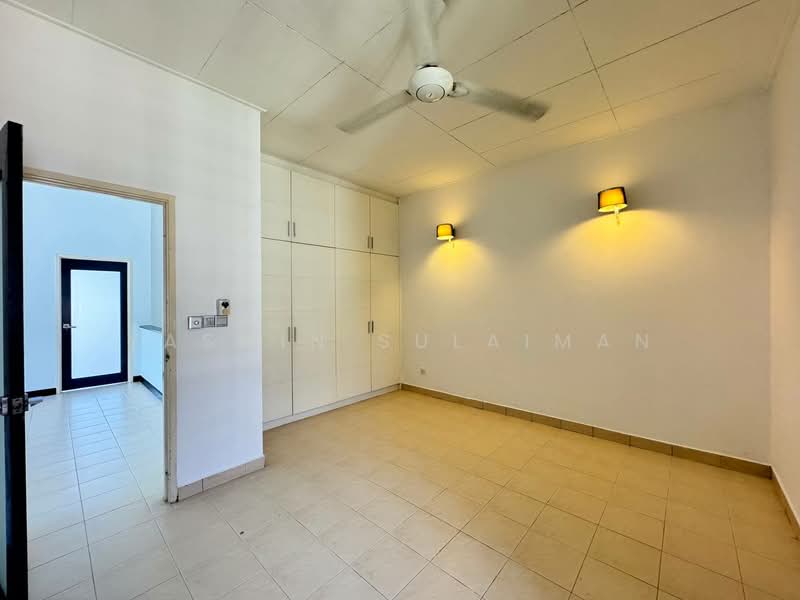 Rumah Teres 2-Tingkat untuk Dijual di Bukit Jelutong (Shah Alam) - Yasmin Sulaiman - PropertyGuru.com.my